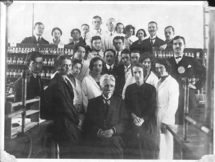 [Nedelja muzeja - Sima Lozanic sa studentima, 1922.]